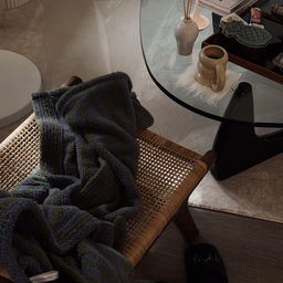 New Year’s morning coffee time after resetting the living room.
#OhauseReset #Ohouseglow #Ohousecleanse #NewYearreset #robe #coffeetable #coster #mug #coffee #diffuser #lamp #livingroom #livingroomreset #livingroomdecor 