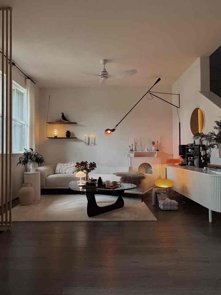 Welcoming the New Year with a living room reset 🤍


#OhauseReset #Ohouseglow #Ohousecleanse #NewYearreset #robe #coffeetable #coster #mug #coffee #diffuser #lamp #livingroom #livingroomreset #livingroomdecor #Homereset #Homecleaning 