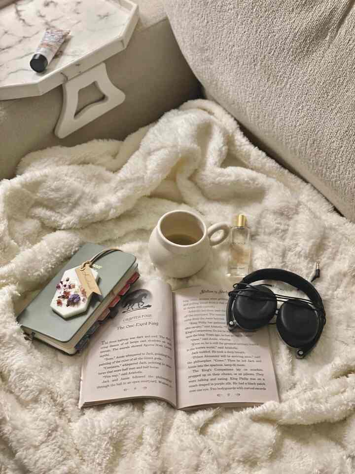 As I read to my child, memories of my mother reading to me come back to me. They were such happy times, and I hope these moments will be filled with happiness for my child as well.

#OhouseGather #OhouseGlow #OhouseChange #OhouseCare #Ohousecleanse #NewYearReset