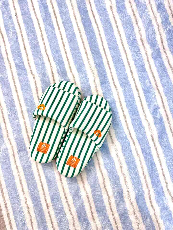 Loving my cozy stay-at-home days lately🩵

#slippers #cozyhome #sunset #breakfast #ohousereset 