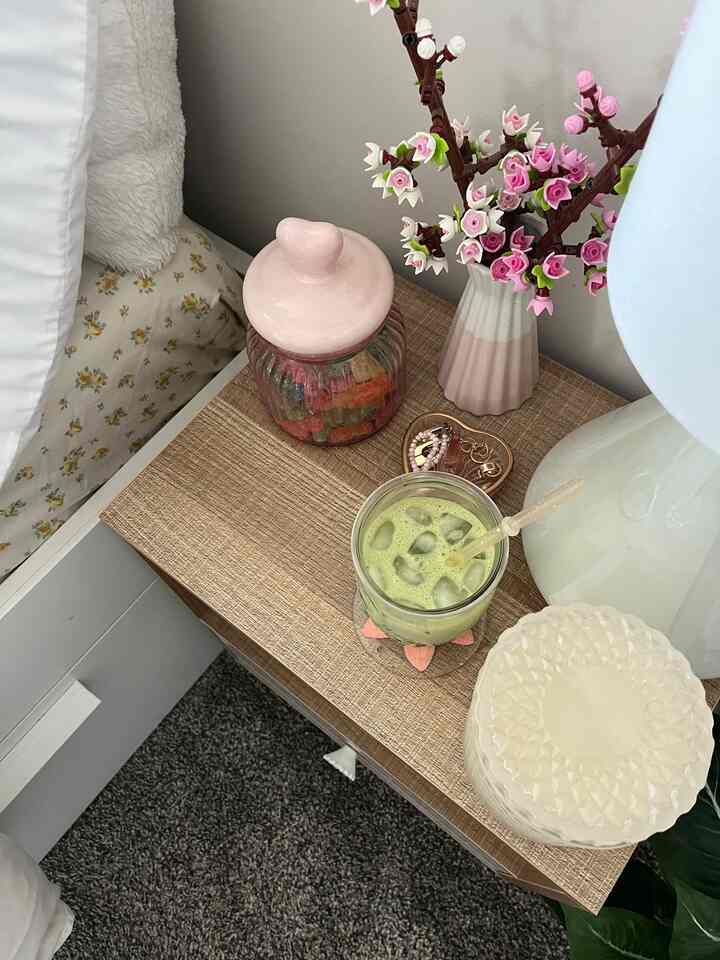 a pop of color on the nightstand makes getting up in the morning so much easier in the winter #OhouseCare #OhouseGlow #bedroomnightstand #nightstand #endtable #bedroom #colorfulbedroom 