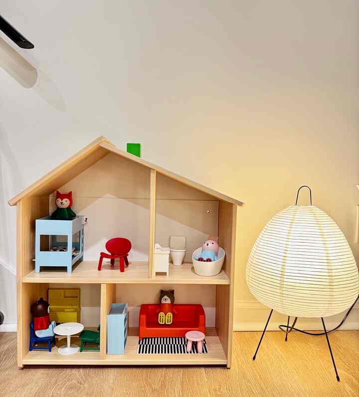 Got this dollhouse and dollhouse figures for my baby to play with 🤍
She’s currently obsessed with animals, and two of her favorites — the cat and rabbit — already moved right in 🐱🐰

My husband and I put this together tonight while she was asleep, and we cannot wait to see her reaction in the morning 🥹

Now we just need to find the perfect permanent spot for it! For now, this will do! 

#OhouseLight #OhouseGlow #OhouseChange #ikea #ikeafinds #dollhouse #baby #babyroom #cozy #cozyhome #cozydecor #cozyinterior #lamp #paperlamp #lanternlamp 