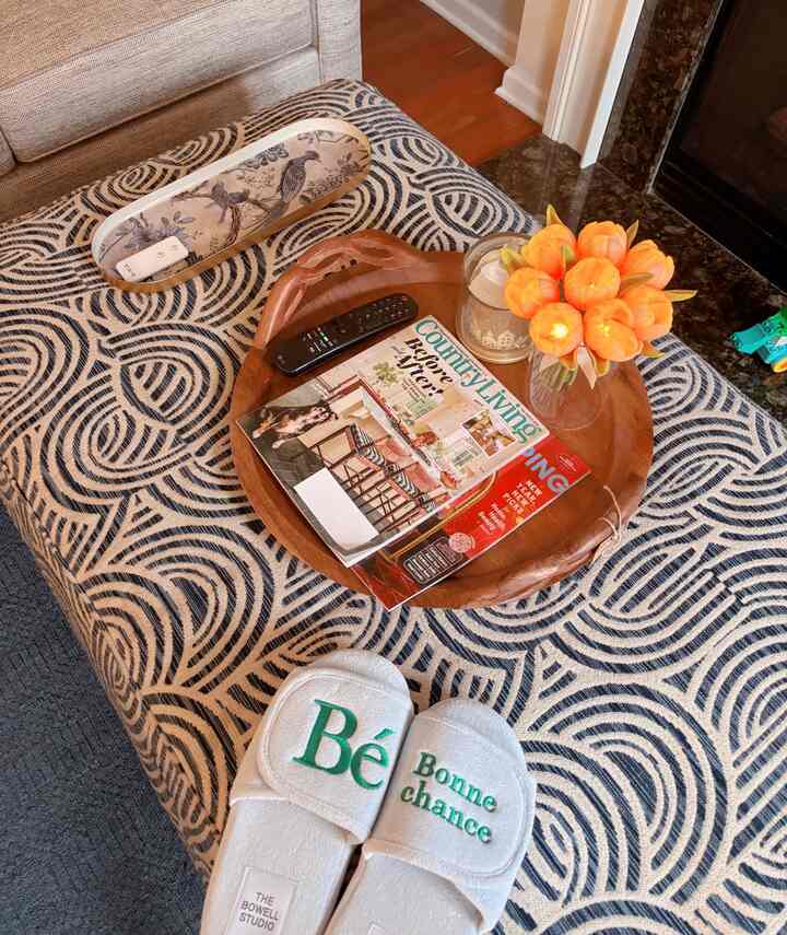 Seriously, these are the softest slippers I’ve ever worn.
I’d heard the expression “walking on clouds,”
but I didn’t truly understand it
until the moment my feet slipped into these.

That’s where my healing began.



#livingroom #familyroom #cozyvibes #cozyhome #healingtime #ohouseslippers #ohouselight