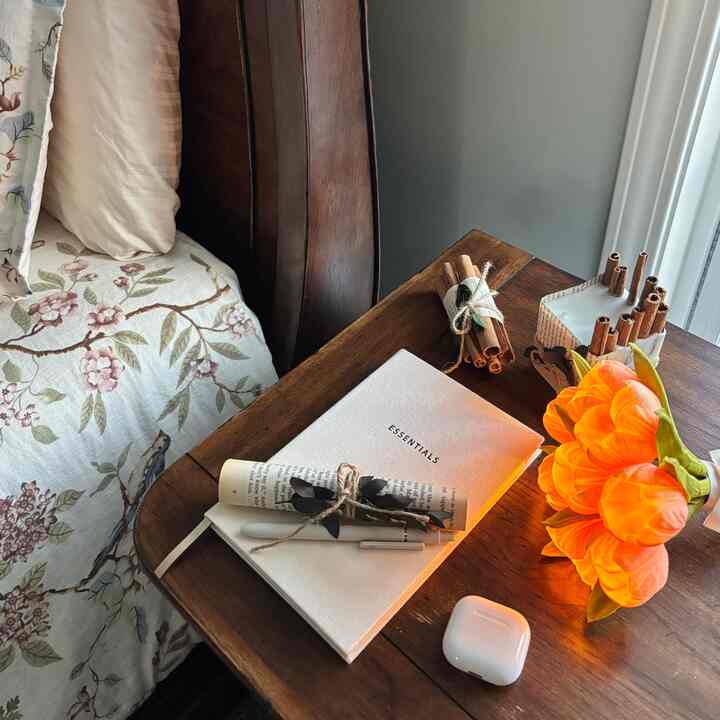 This is my form of self-care.
How about you?



#selfcare #ohousecare #cozyvibe #cozyhome #bedroom #healing #metime