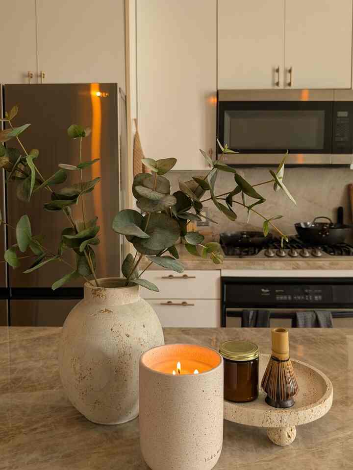  From countertop to candle, every stone element brings weight and balance to the heart of the home #natural #stone #kitchen