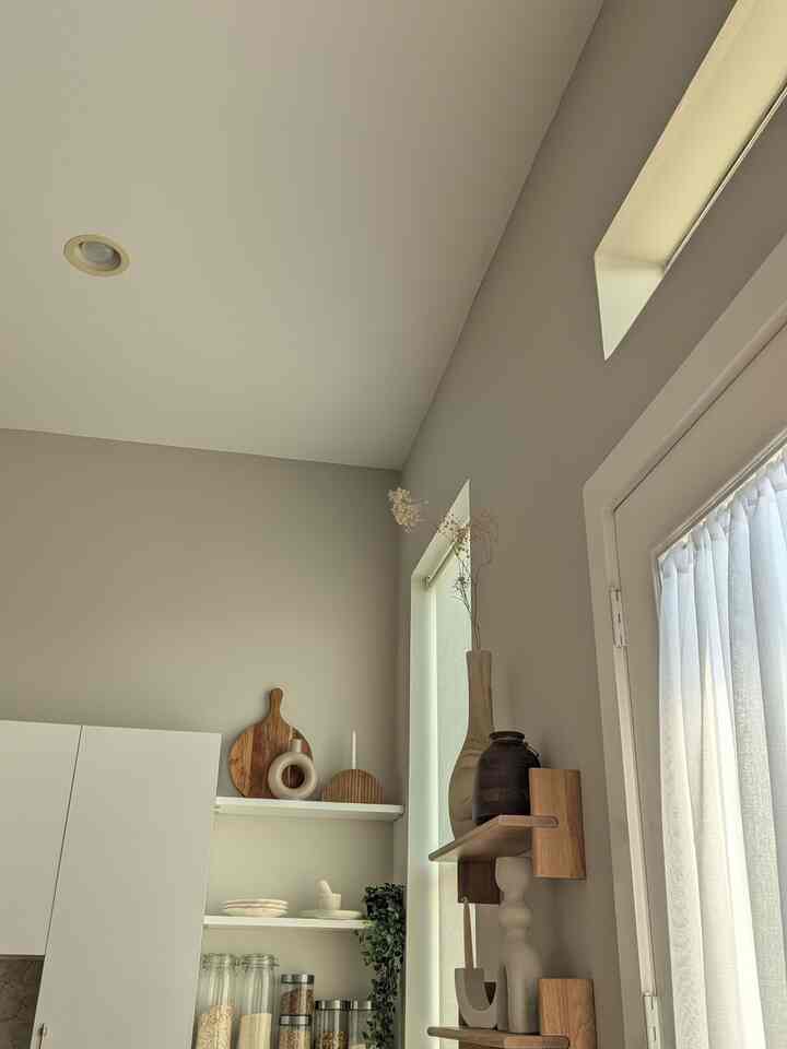 The curtains really added some much needed dimension with the natural daylight coming in! #kitchen #natural #curtains