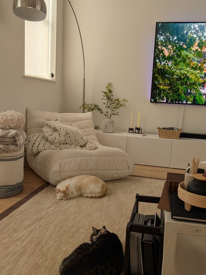 short form carousel card thumbnail