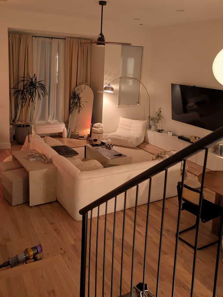 My home - an open concept where friends and kitties share conversations and yummy bites 🐈🥰

#livingroom #openconcept #nighttime #highceiling