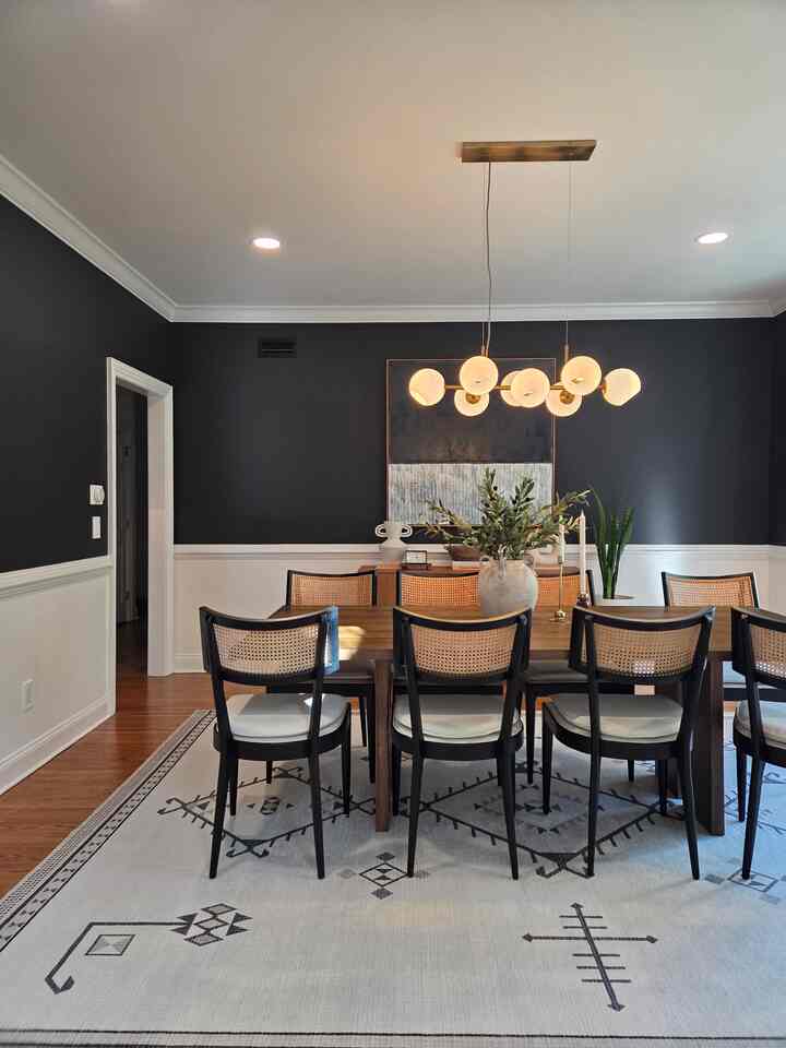 Where my favorite colors and textures are all together. 
#diningroomdecor #cozyandmoody 