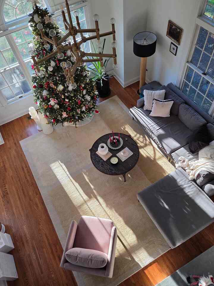 Good morning. 🤍
#livingroom #cozychristmas 