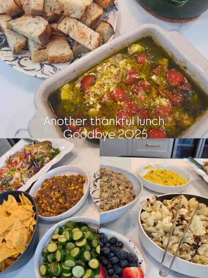 Last gathering of 2025
Good time with lots of laughters.
#lunchgathering #timewithgoodpeople