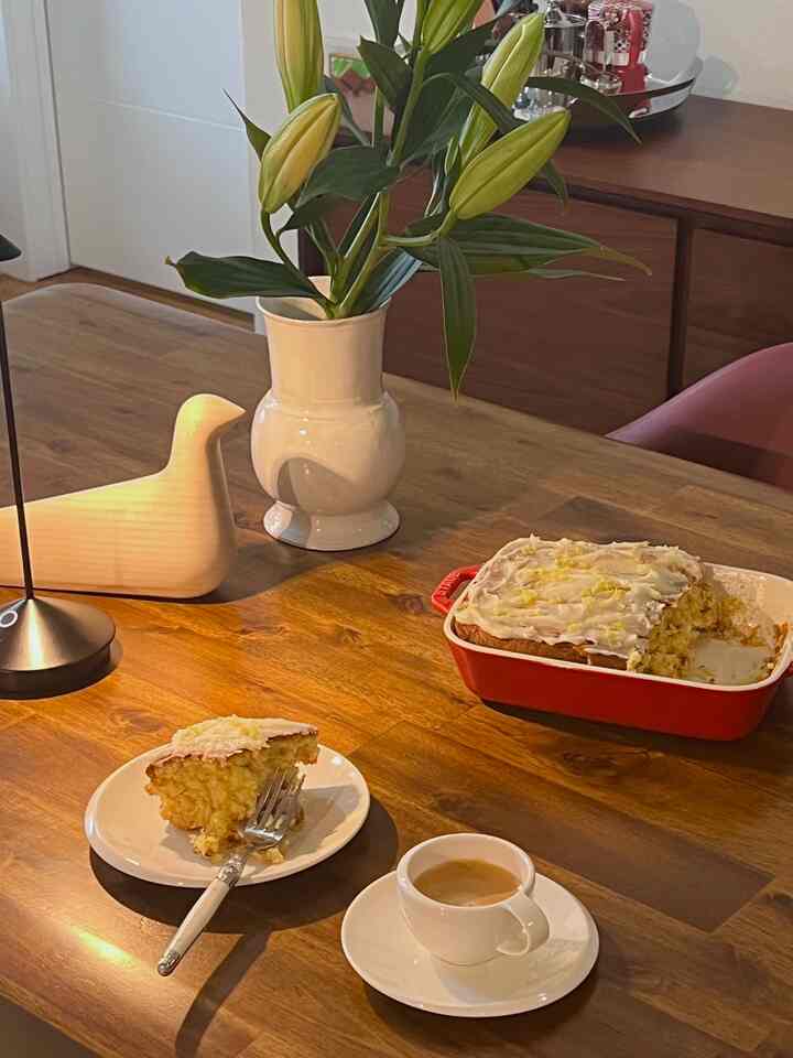 Baked some lemon cake. Love fresh and tangy dessert for spring! This espresso cup and saucer from Villeroy & Boch is so versatile. It is classic, minimal and affordable and goes with any table setting!
#colorsofspring #dining #tablesetting #espressocup #lemoncake #dessert #warmth #warmfeeling
