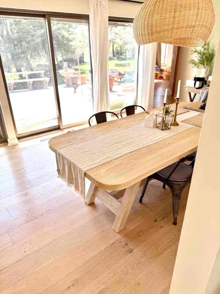 I love the natural light coming from my back yard to the dining room. The natural wood table complements the wicker pendant and the white oak flooring.
#diningroom #wood #natural #wicker #woodtable #diningtable 