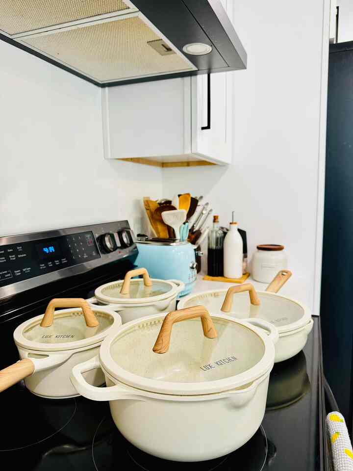 After / Before 

Goodbye scratched-up pots, hello dreamy cream and wood perfection. This kitchen refresh gave me the perfect excuse to glow things up for spring. Who knew cookware could change the whole vibe? 🤍🤍🤍

#kitchen #kitcheninterior #kitchenaccessories #kitchenitems #kitchenappliances #pot #cooking #cookware #spring #springinterior #cleaning #organize #kitchen