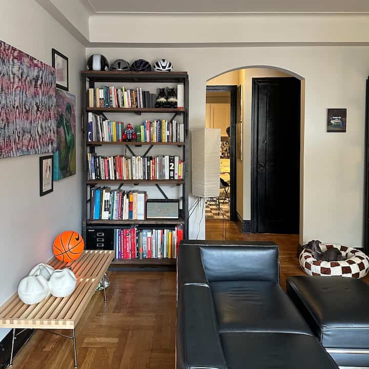 It was Last year photo - when I had an old Akari floor lamp. #akari #lamp #floorlamp #livingroominterior 