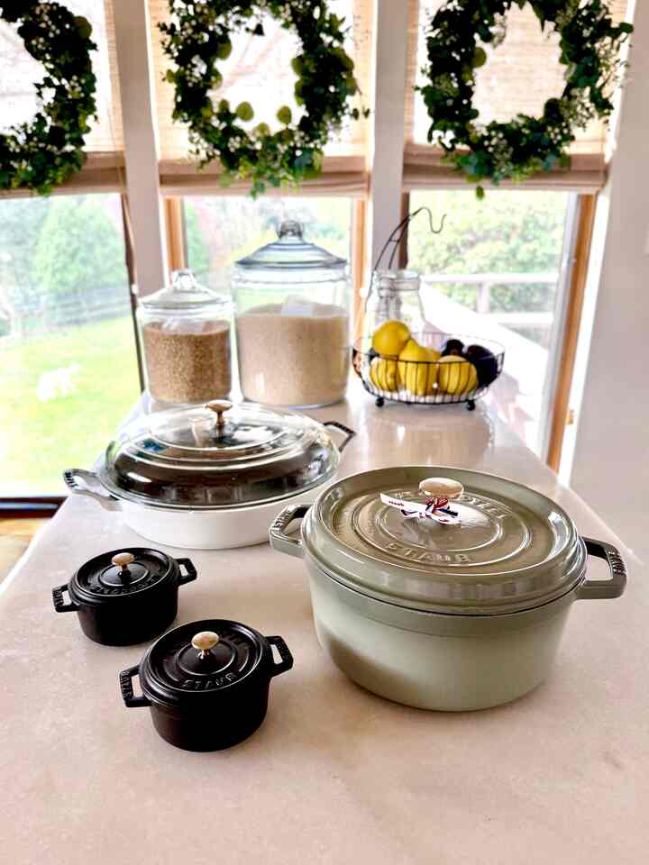 My favorite collection of Staub cookware has unique uses, and I use each one frequently! The brass knobs are the best part but I particularly love the new Eyucalptus color.
#kitchen #staub #cocotte #staubcocotte #cookware #modern #natural #warm 