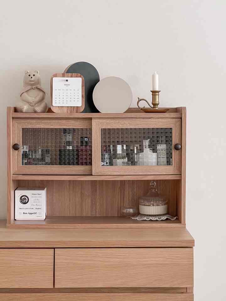 I’ve added dark green and beige vases as decor among the warm wood tones, and now the whole house feels full of spring vibes, even deep inside!


#woodenfurniture #WoodInterior #wood #vaseinterior #vase #beigetone #beigeinterior #beige 