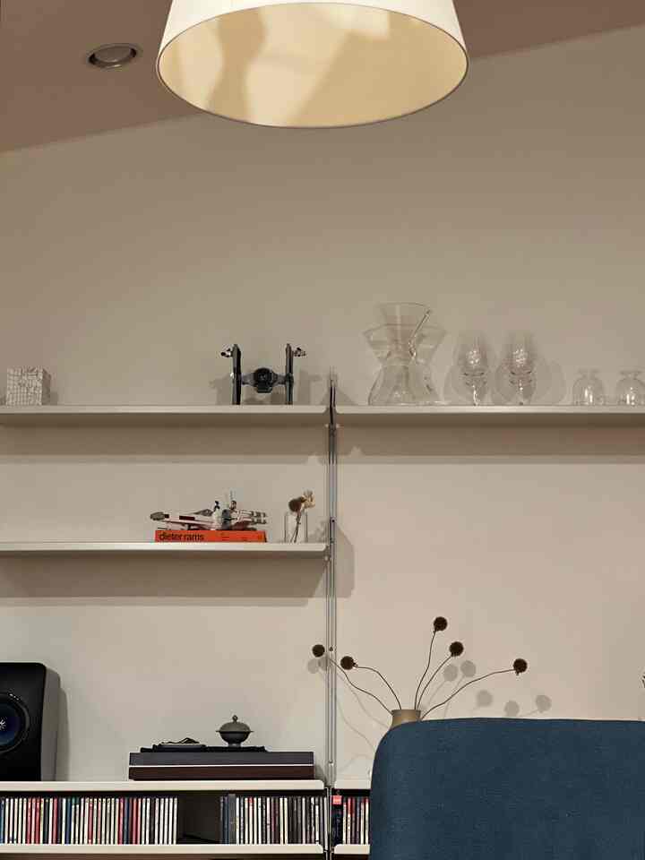 Wall decor #vitsoe #mediashelve #kef #mediashelving #walldecor #wallinteriir