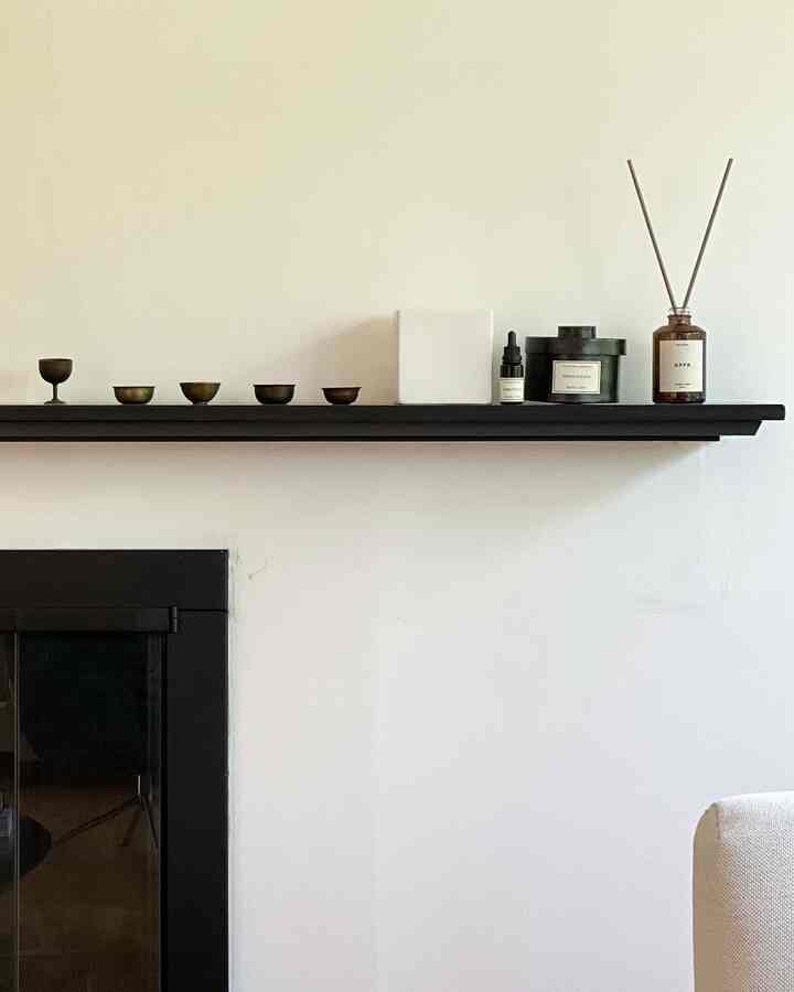 Black $ White #livingrokmdecor #livingroom #walldecor #livingroominterior 