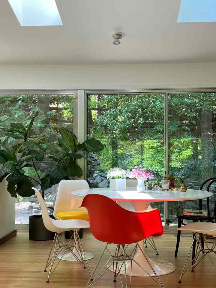 Diningroom #springdecor #springinterior #springinterior #diningtable #diningroom #diningchair #diningroominterior #diningtableinterior 