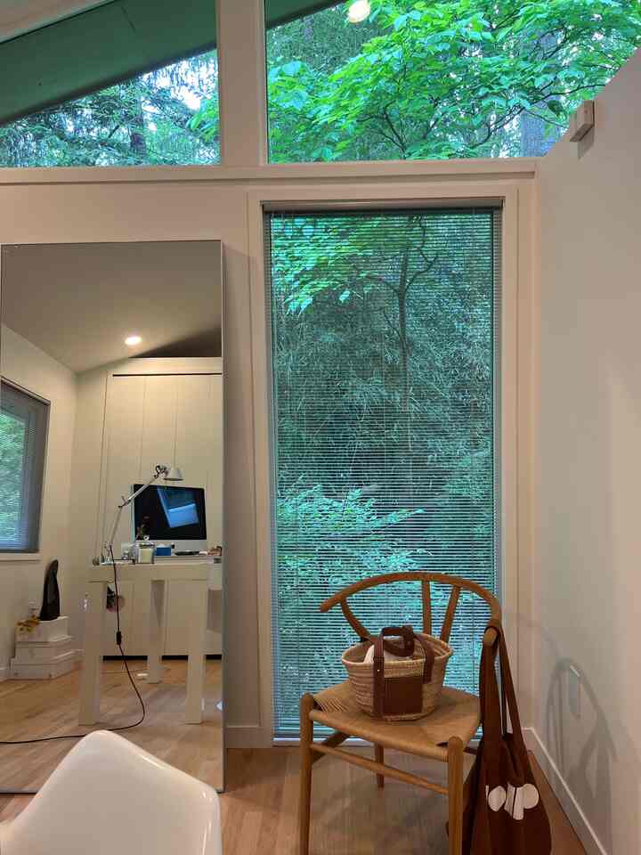 Semua HIJAU di luar #office #officeinterior #officedecor #homeofficedecor #homeofficeinterior #roomdecor