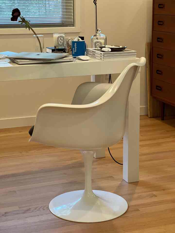 Tulip Chair #knoll #tulipchair #officesecor #homeofficedecor #deskchair #roomdecor