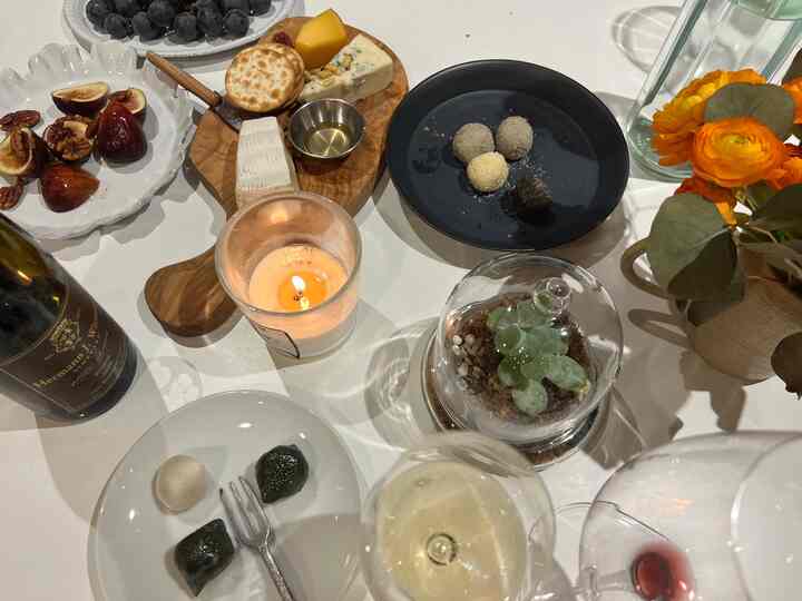 Korean dinner table #dinnertable #diningtable #diningroom #diningtabledeco #onthetable
