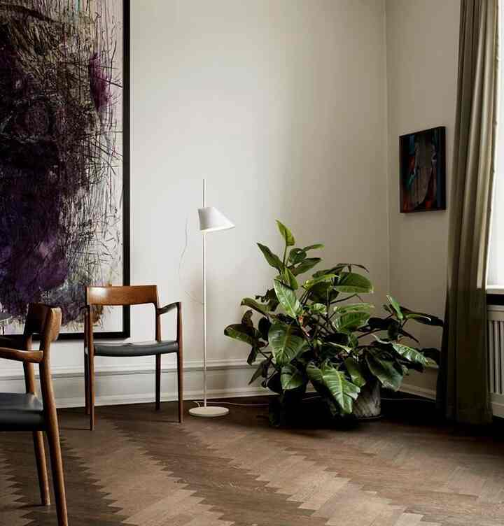 YUH Floor Lamp (4 colors)