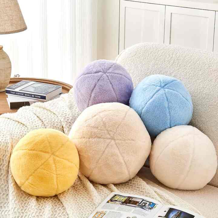 Uvvyui Ivory Ball Pillow