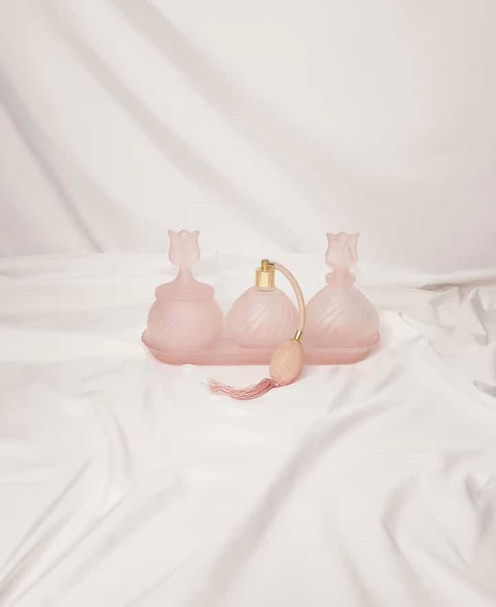 Glass Tulip Vanity Set