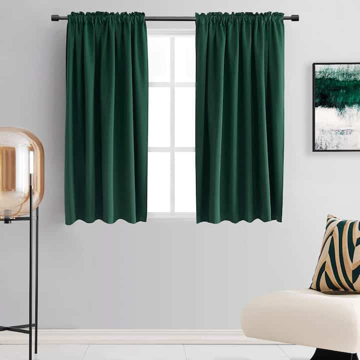 DONREN Hunter Green Blackout Curtain