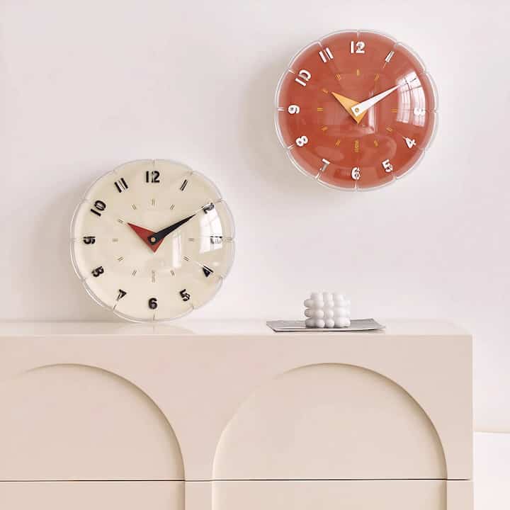 Retro Balloon Clock (2 colors)