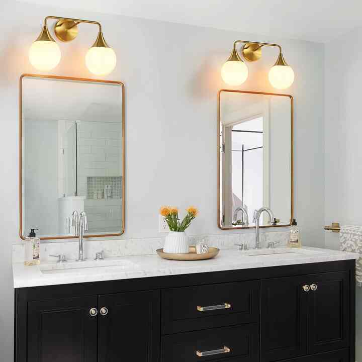 Bathroom Vanity Light Fixtures Over Mirror
