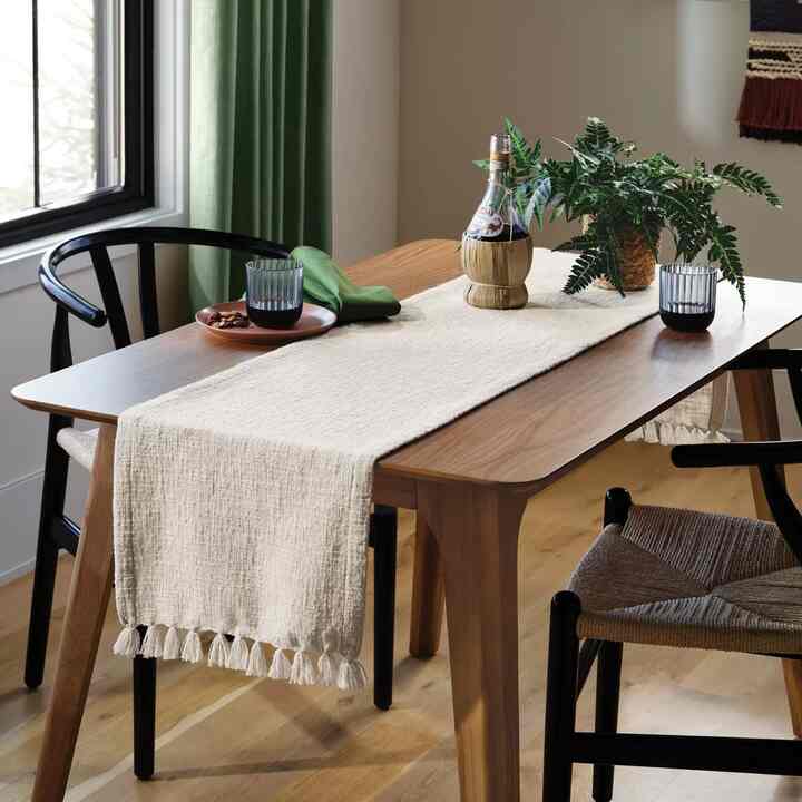 Cotton Textured Table Runner (2 colors)