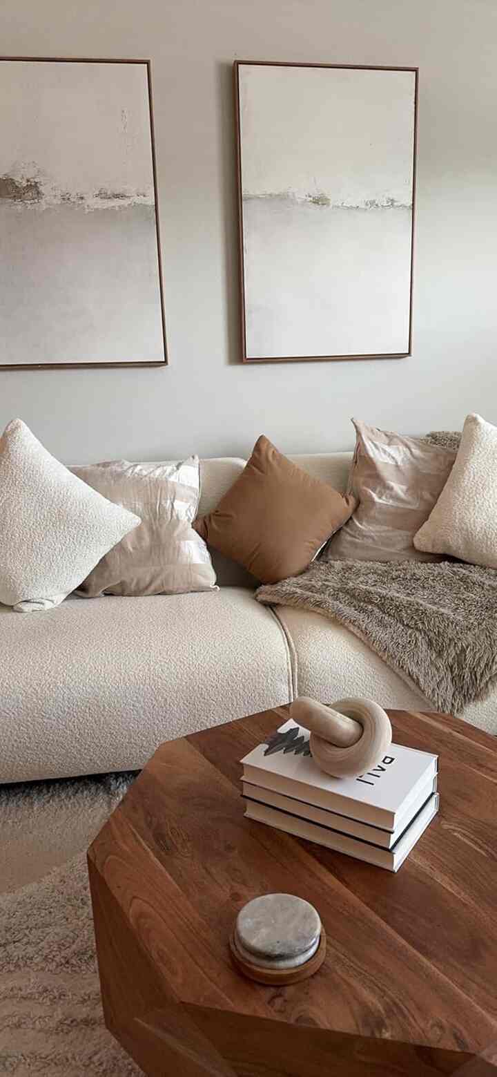 Finally got around to styling this little spot for my coffee table, including a touch of knot decor. #decorating #myhome #simpleliving