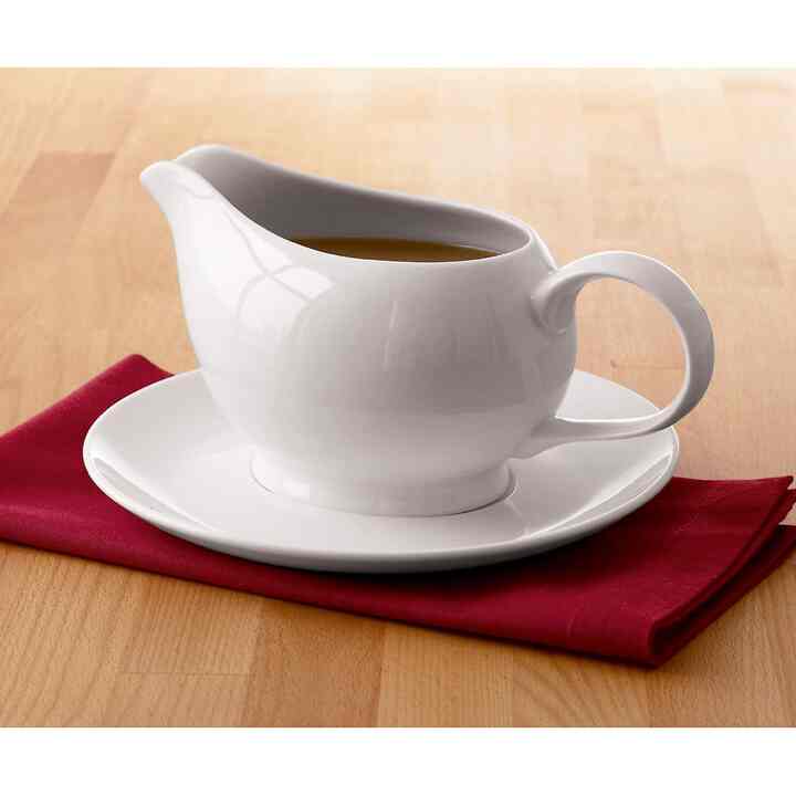 Aspen Porcelain Gravy Boat with Saucer