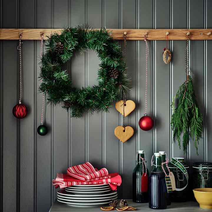 VINTERFINT Artificial Wreath