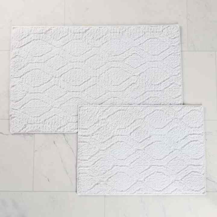 Diamond Trellis Boho Chic Textured Machine Washable Bath Rugs