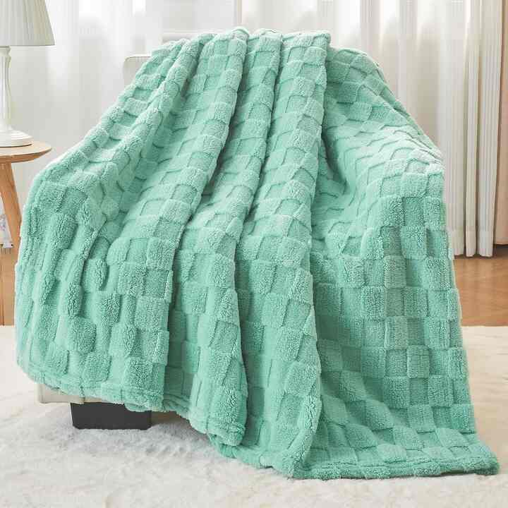 Kaisa Twin Size Throw Blanket