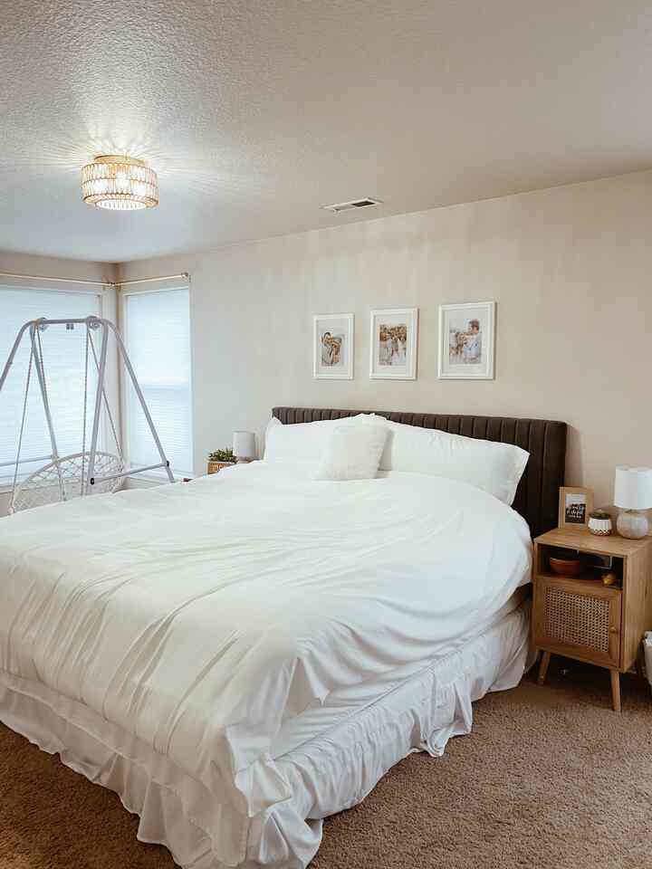 Guest room inspo #velvet #boho #lighting 