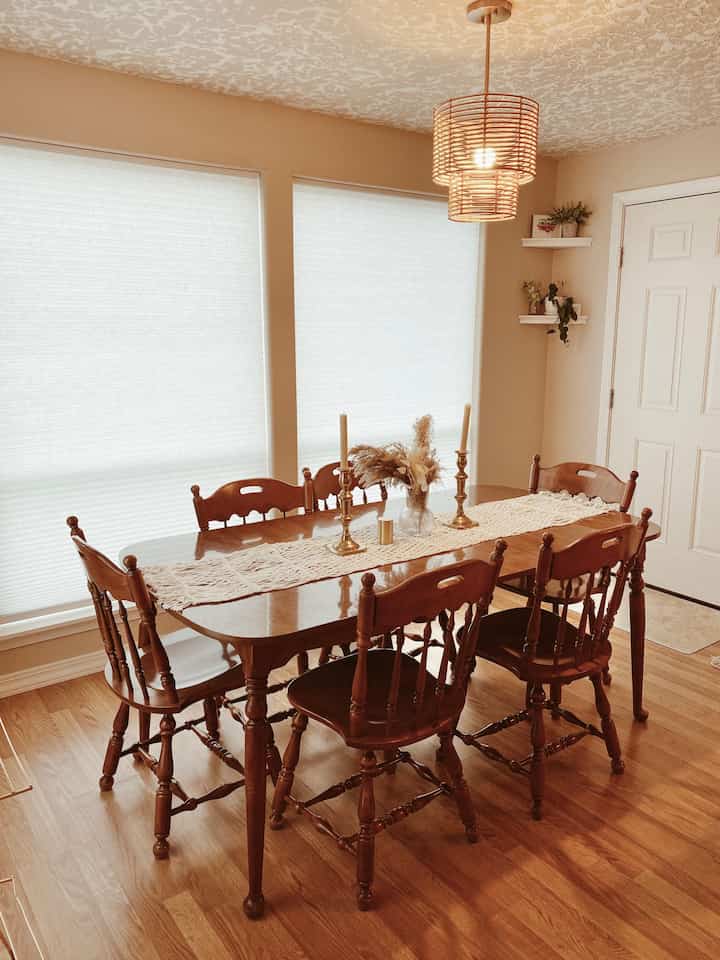 Dining room #lightfixture #tablerunner #pendantlighting 
