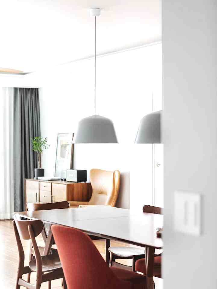 Infuse your dining room with mid-century flair for timeless sophistication. 🌟 #MidCenturyDining #EditorsPick