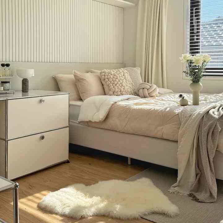 The perfect beige-toned cozy bedroom. 🛏️✨ #BeigeBliss #CozyRetreat #BedroomInspiration