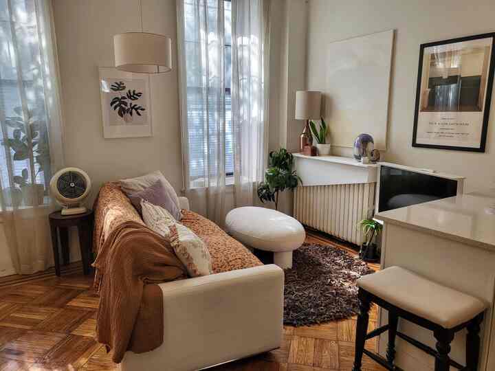 Cozy vibes and a touch of texture with this white boucle stool! 🛋️✨ Perfect for adding charm to our living room. Credit: @Spread-Smooth #CozyLiving #BoucleStyle #HomeDetails