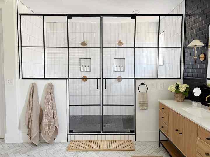 Tagged posts featuring Non-Slip bath mat 1