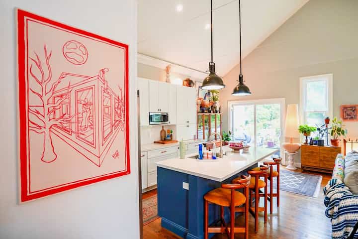 My blue island — I’m actually so in love with my kitchen space #blueandredaccents #kitchenbar #eclectic #modern