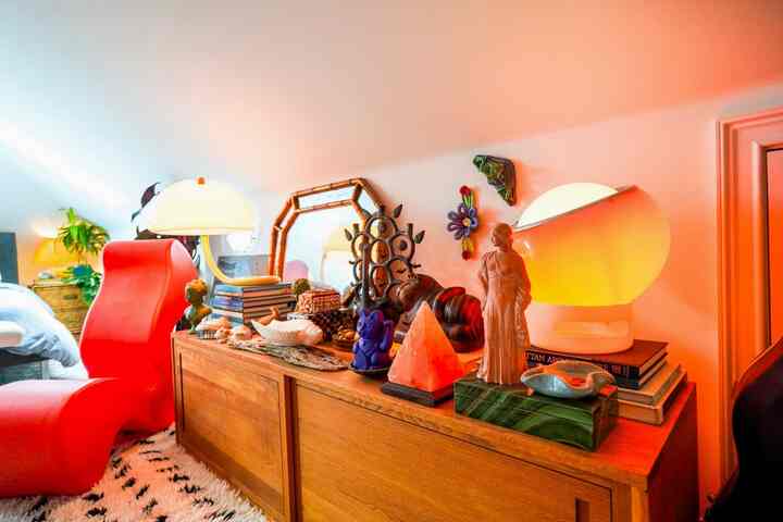 Low storage for rooms with low ceilings! And all of my ambient lamps and trinkets <3 #warm #ambient #midcenturymodern #vintage