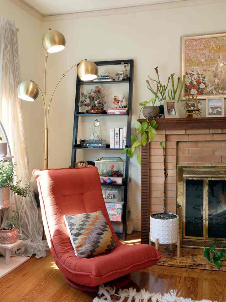 Mixing and matching the unexpected for a space that’s truly my own #EclecticStyle #UniqueSpaces