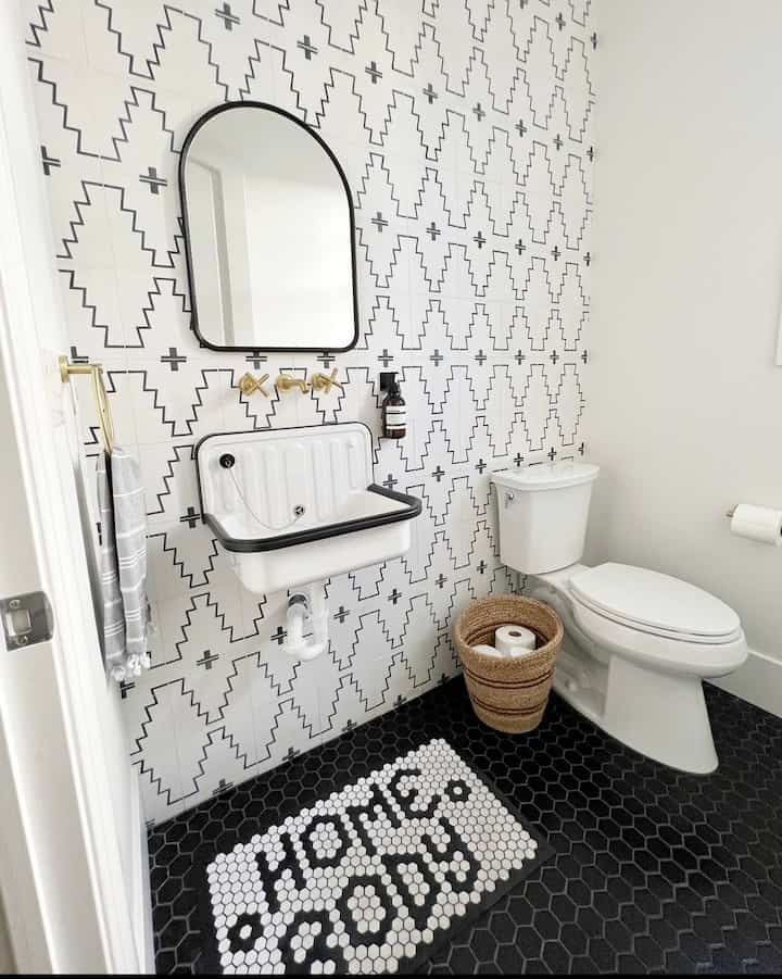 Fun, neautral, bright powder bathroom! #bathroominspo #patternedtile #homebody #bathroomdesign