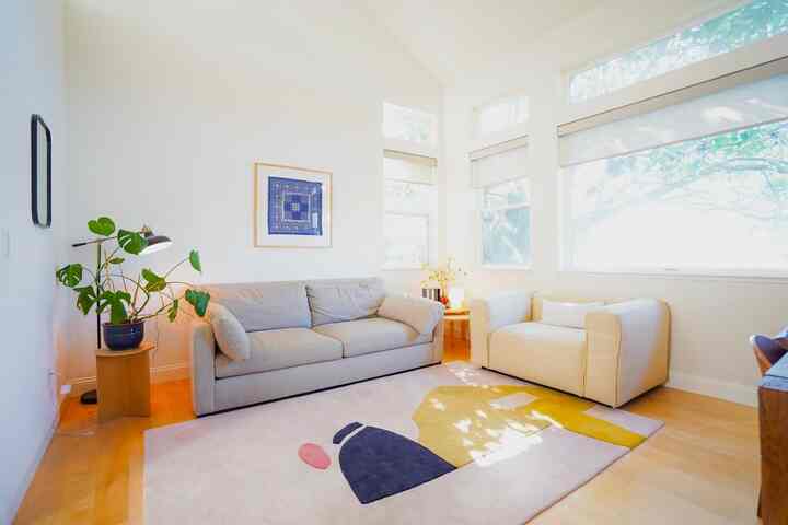 Functional and minimal Japandi! I love all of the soft colors and fabrics #organic #cozy